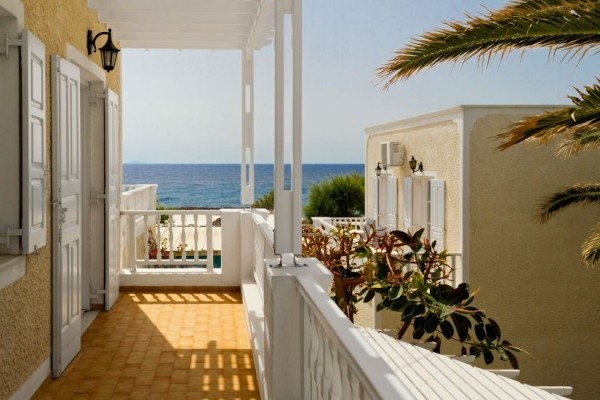 Santorini - Apartmani Dolphin 3*