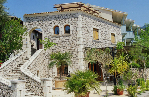 Lefkas - Hotel Averto 2*sup